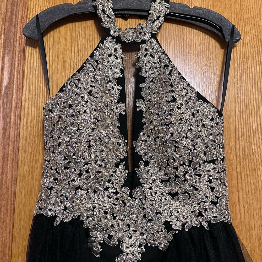 Prom Dress - Picture 2 of 6